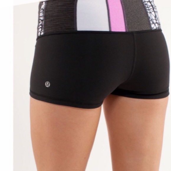Lululemon Reversible Boogie Shorts sz 6